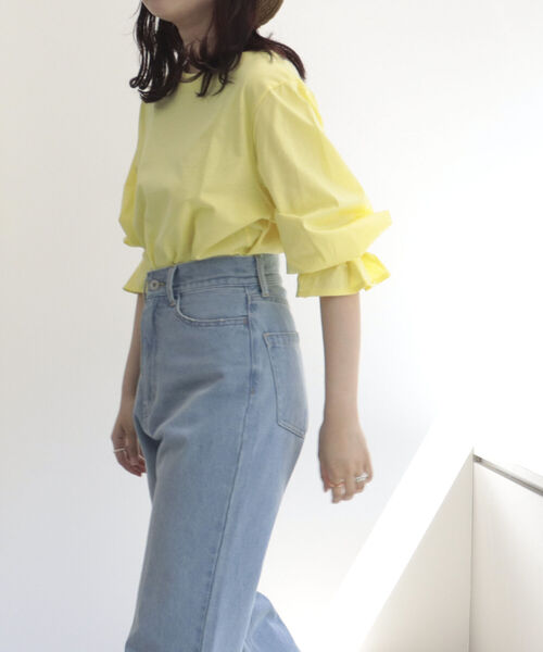 fredy emue(フレディエミュ)の「【WEB限定】タックスリーブカットソープルオーバー(Tシャツ/カットソー・レディース・ブラック/ベージュ/イエロー・38)」の7枚目の写真