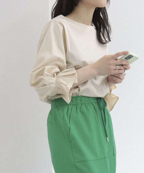 fredy emue(フレディエミュ)の「【WEB限定】タックスリーブカットソープルオーバー(Tシャツ/カットソー・レディース・ブラック/ベージュ/イエロー・38)」の12枚目の写真