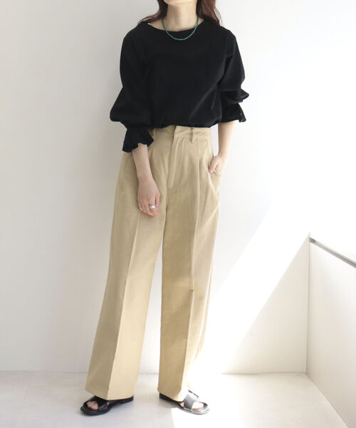 fredy emue(フレディエミュ)の「【WEB限定】タックスリーブカットソープルオーバー(Tシャツ/カットソー・レディース・ブラック/ベージュ/イエロー・38)」の15枚目の写真