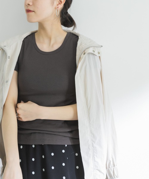 URBAN RESEARCH（アーバンリサーチ）の「コンパクトテレコTシャツ（Tシャツ/カットソー・レディース・レッド/チャコールグレー/ライトグレー・FREE）」の13枚目の写真