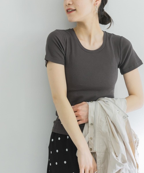 URBAN RESEARCH（アーバンリサーチ）の「コンパクトテレコTシャツ（Tシャツ/カットソー・レディース・レッド/チャコールグレー/ライトグレー・FREE）」の14枚目の写真