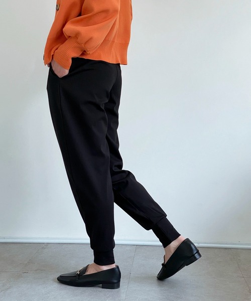 ottilie（オティーリエ）の「ジョガーパンツ（その他パンツ・レディース・チャコールグレー/ブラック/ベージュ・FREE）」の8枚目の写真