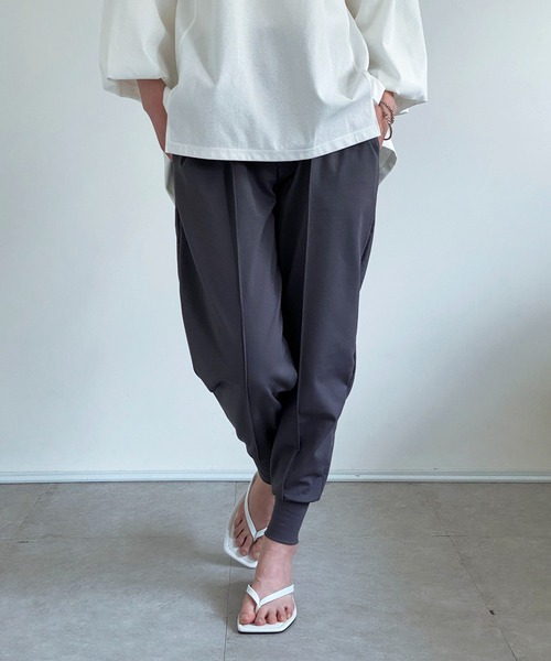 ottilie（オティーリエ）の「ジョガーパンツ（その他パンツ・レディース・チャコールグレー/ブラック/ベージュ・FREE）」の11枚目の写真