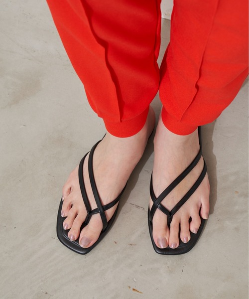 Aunt Marie's（アントマリーズ）の「ダブルラインフラットサンダル（サンダル・レディース・ブラック/ホワイト・M/L/S）」の4枚目の写真