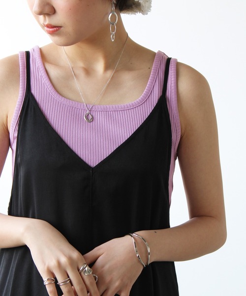 GeeRA（ジーラ）の「テレコリブタンクトップ（タンクトップ・レディース・アイボリー/ピンクベージュ/ブラック/オフホワイト/イエロー/ライトグリーン/グリーン/パープル・MEDIUM/LARGE/X-LARGE）」の6枚目の写真