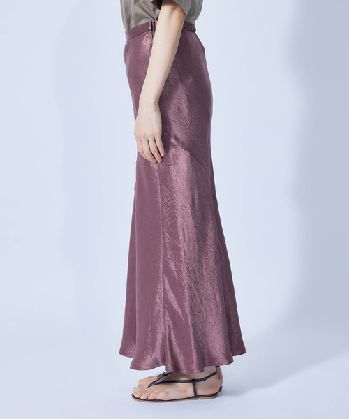 ROPE'（ロペ）の「アセテートビンテージマーメイドバイヤススカート（スカート・レディース・ベージュ/ブラウン/グレー/グリーン・38/36）」の11枚目の写真