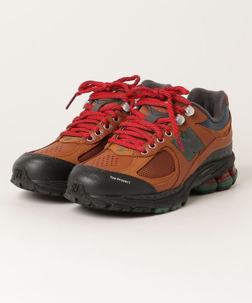 NEW BALANCE(ニューバランス)の「M2002R(スニーカー・メンズ・ブラック/ブラウン・22.5cm/23.5cm/24.5cm/25.5cm/26.5cm/27.5cm/28.5cm/30.0cm/23.0cm/24.0cm/25.0cm/26.0cm/27.0cm/28.0cm/29.0cm)」の1枚目の写真