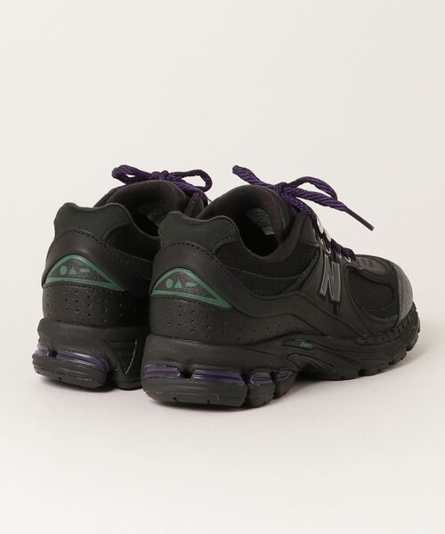 NEW BALANCE(ニューバランス)の「M2002R(スニーカー・メンズ・ブラック/ブラウン・22.5cm/23.5cm/24.5cm/25.5cm/26.5cm/27.5cm/28.5cm/30.0cm/23.0cm/24.0cm/25.0cm/26.0cm/27.0cm/28.0cm/29.0cm)」の4枚目の写真