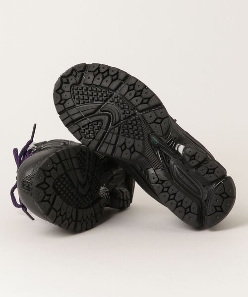 NEW BALANCE(ニューバランス)の「M2002R(スニーカー・メンズ・ブラック/ブラウン・22.5cm/23.5cm/24.5cm/25.5cm/26.5cm/27.5cm/28.5cm/30.0cm/23.0cm/24.0cm/25.0cm/26.0cm/27.0cm/28.0cm/29.0cm)」の5枚目の写真