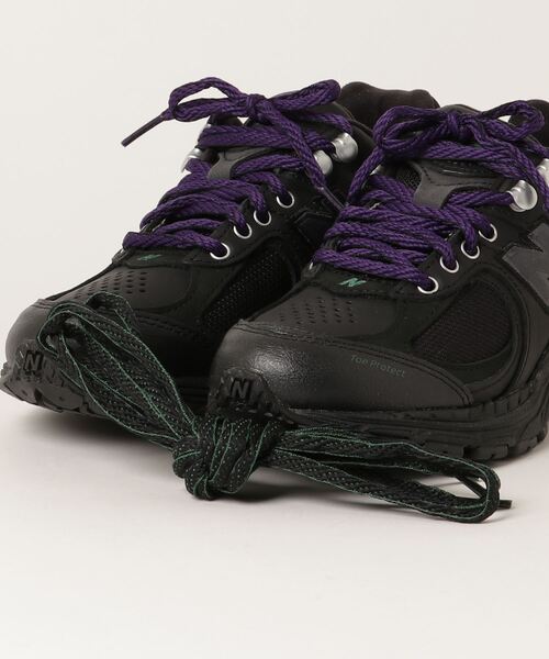 NEW BALANCE(ニューバランス)の「M2002R(スニーカー・メンズ・ブラック/ブラウン・22.5cm/23.5cm/24.5cm/25.5cm/26.5cm/27.5cm/28.5cm/30.0cm/23.0cm/24.0cm/25.0cm/26.0cm/27.0cm/28.0cm/29.0cm)」の3枚目の写真