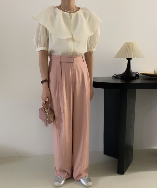 me+em select（ミームセレクト）の「【 ５色展開 】ラッフルフリルビッグカラーシアーパステル半袖シャツブラウス（シャツ/ブラウス・レディース・パープル/ピンク/ブルー/ベージュ/ホワイト・FREE）」の14枚目の写真