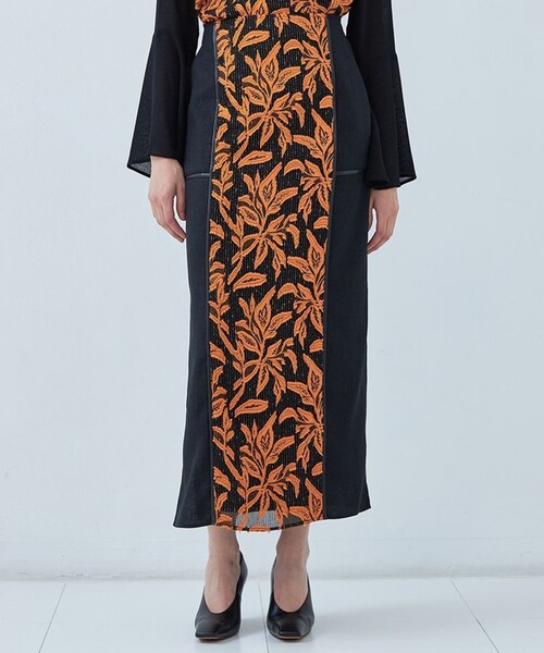 EBONY（エボニー）の「【EBONY/(エボニー)】別注ジャガードペンシルスカート E22SS/S-05（スカート・レディース・ブルー/オレンジ・2/1）」の11枚目の写真