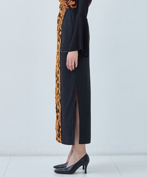 EBONY（エボニー）の「【EBONY/(エボニー)】別注ジャガードペンシルスカート E22SS/S-05（スカート・レディース・ブルー/オレンジ・2/1）」の8枚目の写真