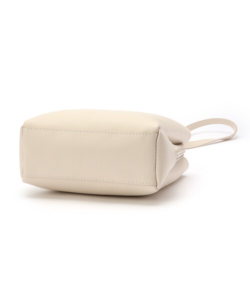 SHOO・LA・RUE(シューラルー)の「◆ふわっとかるい3層ショルダーバッグ(ショルダーバッグ・レディース・オフホワイト/ダークグリーン/シルバー/ライトベージュ/ブラック/イエロー・00)」の11枚目の写真