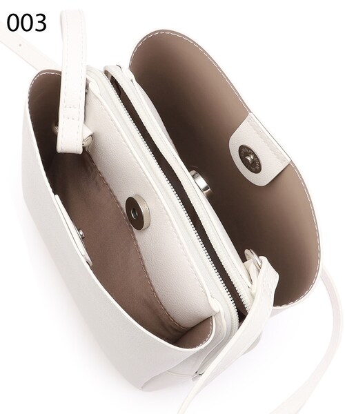 SHOO・LA・RUE(シューラルー)の「◆ふわっとかるい3層ショルダーバッグ(ショルダーバッグ・レディース・オフホワイト/ダークグリーン/シルバー/ライトベージュ/ブラック/イエロー・00)」の13枚目の写真