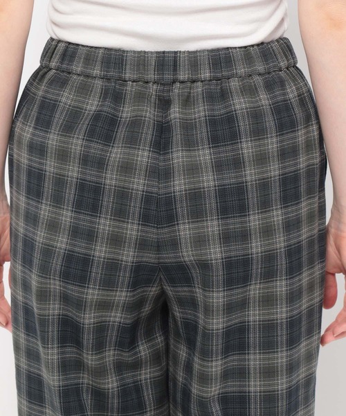 LEPSIM（レプシィム）の「嬉しい機能が付いたチェック柄ストレートパンツ【ハタラク7DAYSパンツ】　281112（その他パンツ・レディース・ネイビー/ベージュ・X-LARGE/SMALL/LARGE/MEDIUM/X-SMALL）」の14枚目の写真