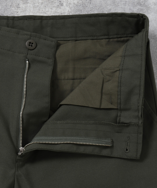 JOURNAL STANDARD(ジャーナルスタンダード)の「T/C ストレッチ チノ テーパード パンツ(チノパンツ・メンズ・チャコールグレー/ベージュ/カーキ/ベージュ系その他・SMALL/MEDIUM/LARGE)」の6枚目の写真
