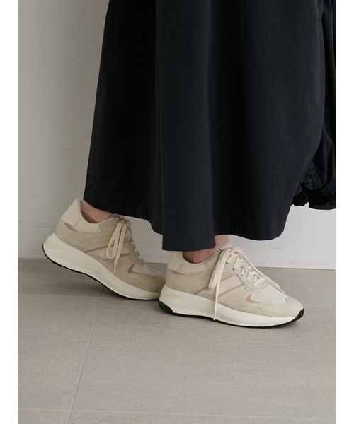 emmi(エミ)の「【emmi original】メッシュスニーカー(スニーカー・レディース・ベージュ・22.5cm/23cm/23.5cm/24cm/24.5cm)」の3枚目の写真