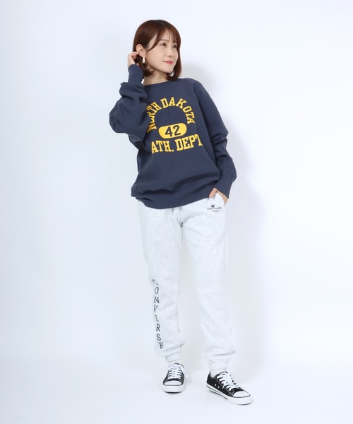 CONVERSE(コンバース)の「CONVERSE(コンバース)ワンポイントロゴスウェットジョガーパンツ(裏起毛)(スウェットパンツ・レディース・オレンジ/ブラック/アッシュグレー/グレー・M/L)」の6枚目の写真