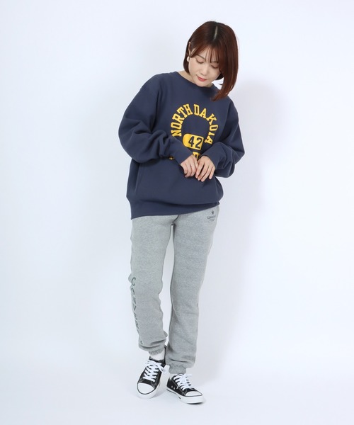 CONVERSE(コンバース)の「CONVERSE(コンバース)ワンポイントロゴスウェットジョガーパンツ(裏起毛)(スウェットパンツ・レディース・オレンジ/ブラック/アッシュグレー/グレー・M/L)」の13枚目の写真