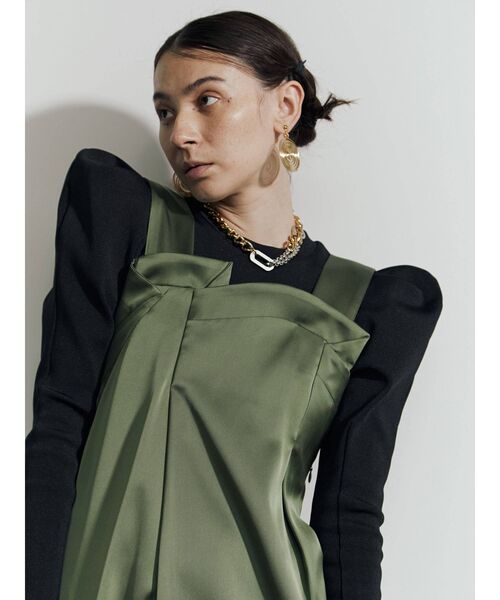 UN3D.（アンスリード）の「VOLUME SLEEVE SHORT TOP / ボリュームスリーブショートトップ（Tシャツ/カットソー・レディース・カーキ/ベージュ/ブラック・36/38）」の20枚目の写真