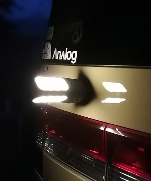 POST GENERAL（ポストジェネラル）の「POST GENERAL トリパネルソーラーチャージ LEDライト（アウトドアグッズ・レディース・ブラック/ベージュ・フリー）」の4枚目の写真