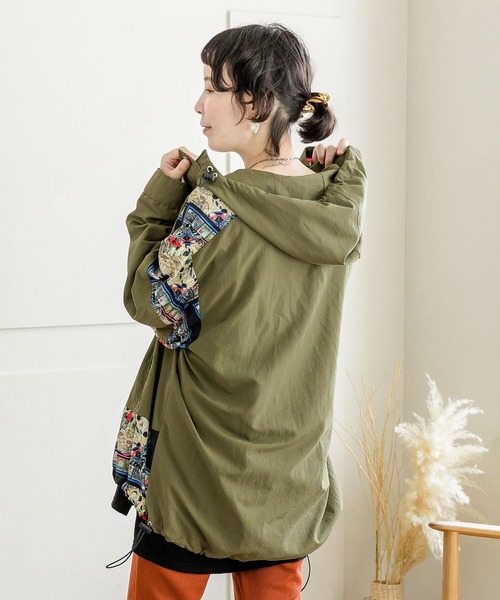 123606：キノコスカーフ柄切替ブルゾン