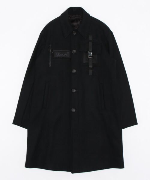 liberum（リベルム）の「【LIBERUM】LOGO EMBLEM BAL COLLAR COAT（ステンカラーコート・メンズ・ブラック/ベージュ・1/2）」の2枚目の写真