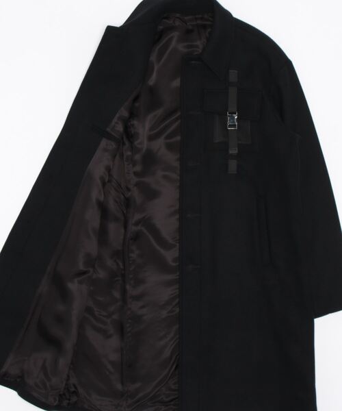 liberum（リベルム）の「【LIBERUM】LOGO EMBLEM BAL COLLAR COAT（ステンカラーコート・メンズ・ブラック/ベージュ・1/2）」の3枚目の写真