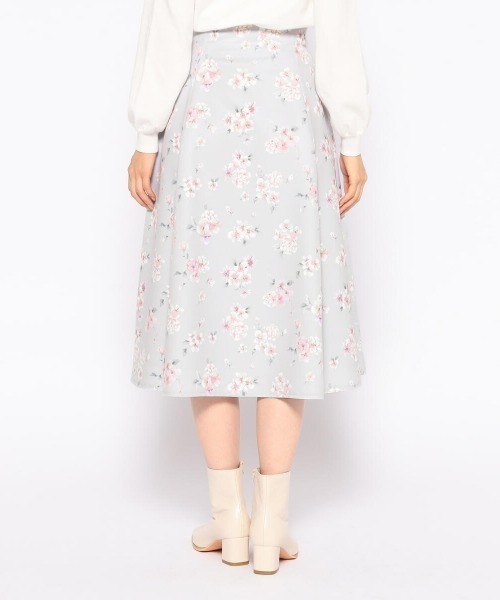 MISCH MASCH(ミッシュマッシュ)の「ブーケフラワーフレアスカート(スカート・レディース・チャコールグレー/ライトグレー・SMALL/MEDIUM)」の8枚目の写真