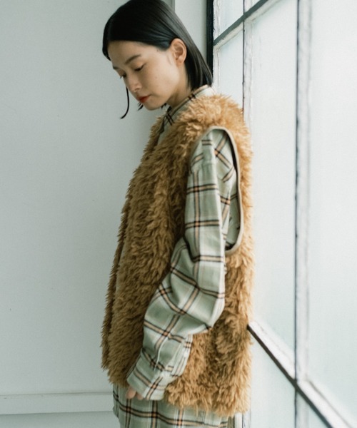 WHIMSIC(ウィムジック)の「【WHIMSIC】ライナーファーベスト(ベスト・レディース・ブラック/ブラウン・FREE)」の15枚目の写真