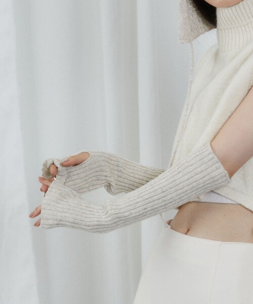 Firsthand（ファーストハンド）の「Firsthand/ファーストハンド Premier Eco Arm Warmer / アームウォーマー（アームカバー・レディース・ブラック/レッド/サックスブルー/ナチュラル・ONE SIZE）」の14枚目の写真