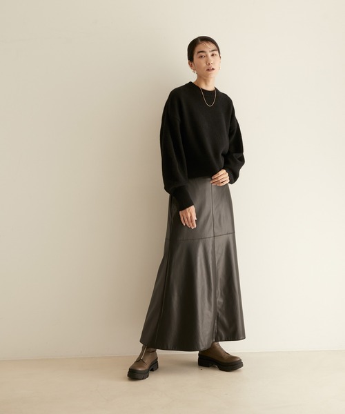 SALON adam et rope'（サロン アダム エ ロペ）の「チャイニーズラクーンウールクロップドニットプルオーバー（ニット/セーター・レディース・ライトグレー/ブラック/ブルー・FREE）」の17枚目の写真