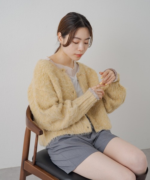 Kastane(カスタネ)の「【サイズ展開あり】ウール混シャギーカーディガン(カーディガン/ボレロ・レディース・イエロー/アイボリー/サックスブルー・M/L)」の12枚目の写真