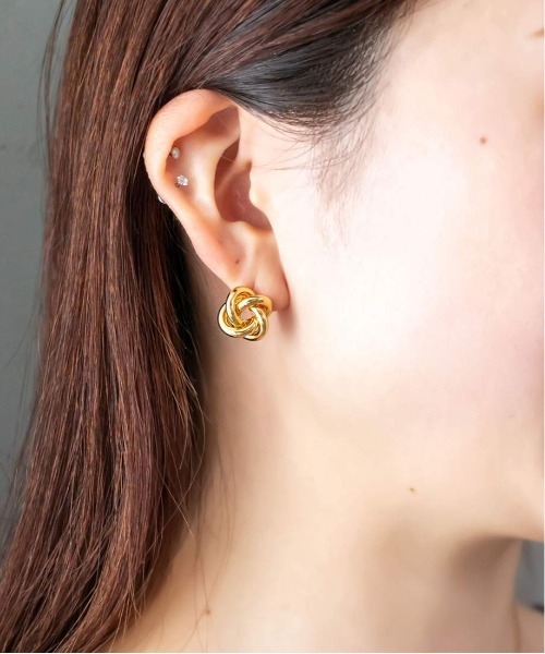 RANDA(ランダ)の「ノットデザインピアス(ピアス(両耳用)・レディース・シルバー/ゴールド・FREE)」の7枚目の写真