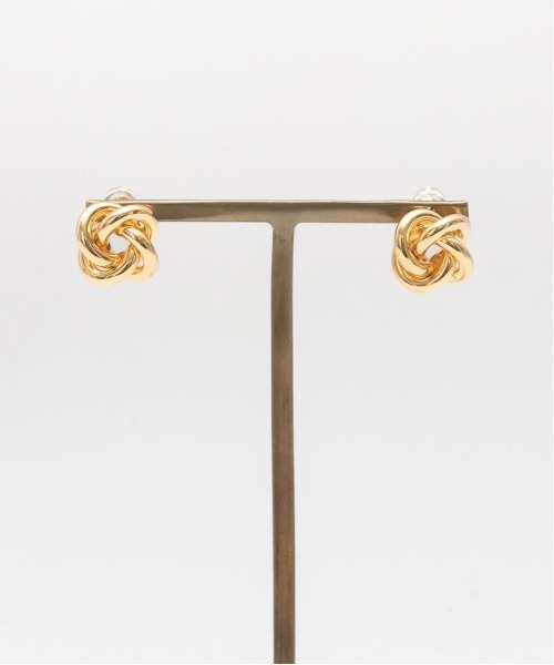 RANDA(ランダ)の「ノットデザインピアス(ピアス(両耳用)・レディース・シルバー/ゴールド・FREE)」の4枚目の写真