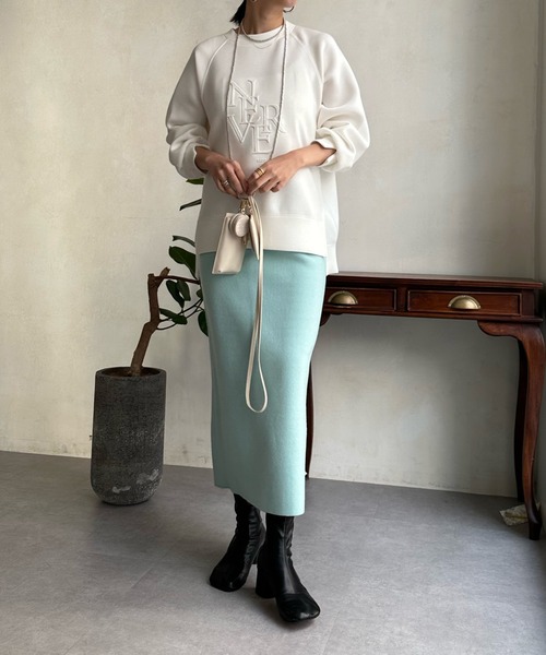 DouDou(ドゥドゥ)の「【WEB限定】エンボスロゴダンボール(スウェット・レディース・ブラック/スカイブルー/オフホワイト・FREE)」の16枚目の写真