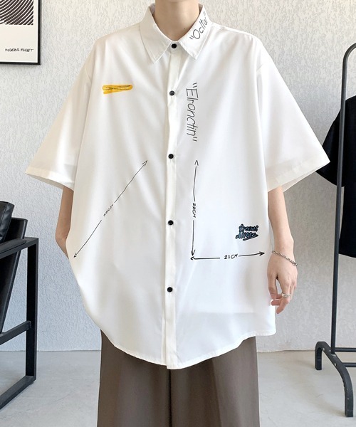 FVLMEN（フルメン）の「【FVLMEN】logoprint halfsleeve shirt/ロゴプリント ハーフスリーブ シャツ（シャツ/ブラウス・メンズ・ブラック/ブルー/ホワイト・MEDIUM/LARGE/X-LARGE）」の4枚目の写真