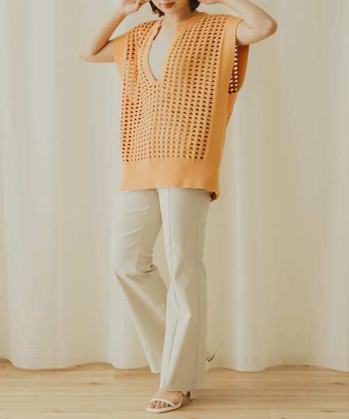 SENSE OF PLACE by URBAN RESEARCH（センスオブプレイスバイアーバンリサーチ）の「ホールメッシュキーネックニットベスト（ベスト・レディース・アイボリー/オレンジ/ブラック・ONE）」の14枚目の写真