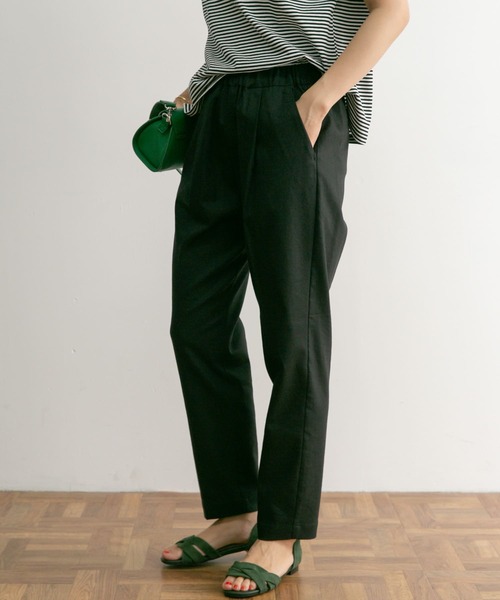 URBAN RESEARCH DOORS(アーバンリサーチドアーズ)の「リネン混テーパードイージーパンツ(その他パンツ・レディース・ベージュ/カーキ/ブラック・SMALL/MEDIUM)」の18枚目の写真