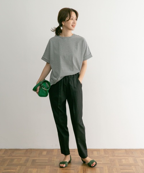 URBAN RESEARCH DOORS(アーバンリサーチドアーズ)の「リネン混テーパードイージーパンツ(その他パンツ・レディース・ベージュ/カーキ/ブラック・SMALL/MEDIUM)」の16枚目の写真