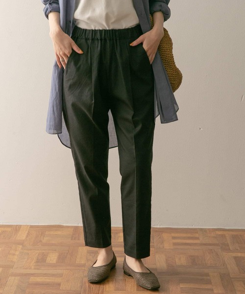 URBAN RESEARCH DOORS(アーバンリサーチドアーズ)の「リネン混テーパードイージーパンツ(その他パンツ・レディース・ベージュ/カーキ/ブラック・SMALL/MEDIUM)」の12枚目の写真