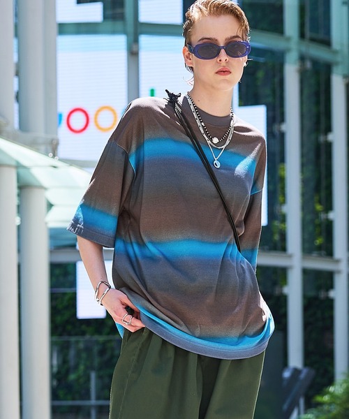 ENDER PRODUCTS（エンダープロダクツ）の「グラデーションパターン ビッグシルエットクルーネックTシャツ【ENDER PRODUCTS/エンダープロダクツ】（Tシャツ/カットソー・メンズ・グリーン/ブルー/オレンジ・M/L）」の9枚目の写真