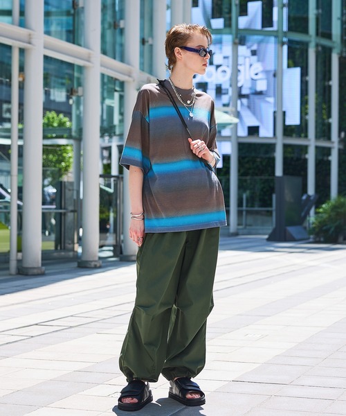 ENDER PRODUCTS（エンダープロダクツ）の「グラデーションパターン ビッグシルエットクルーネックTシャツ【ENDER PRODUCTS/エンダープロダクツ】（Tシャツ/カットソー・メンズ・グリーン/ブルー/オレンジ・M/L）」の13枚目の写真