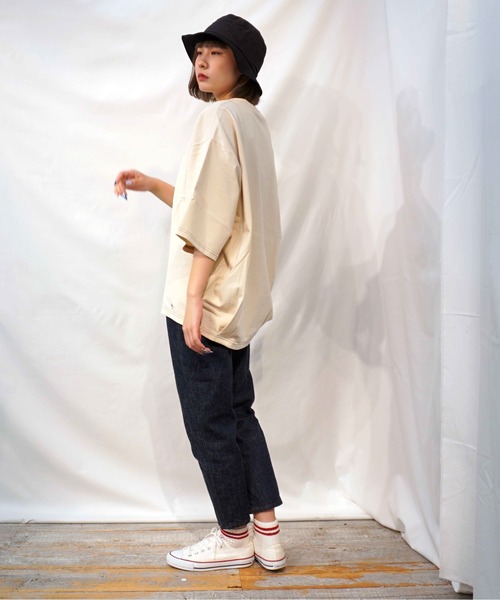 BROOKLYN OVERALL(ブルックリンオーバーオール)の「ヘムタックTシャツ(Tシャツ/カットソー・レディース・オフホワイト/ベージュ/アッシュグレー/ブラウン・FREE)」の18枚目の写真