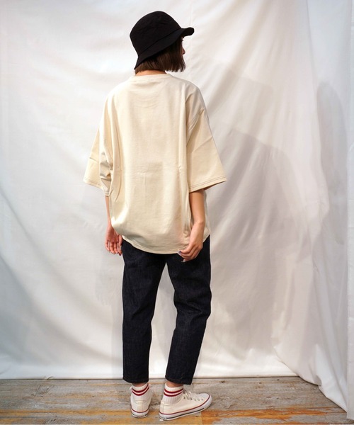 BROOKLYN OVERALL(ブルックリンオーバーオール)の「ヘムタックTシャツ(Tシャツ/カットソー・レディース・オフホワイト/ベージュ/アッシュグレー/ブラウン・FREE)」の20枚目の写真