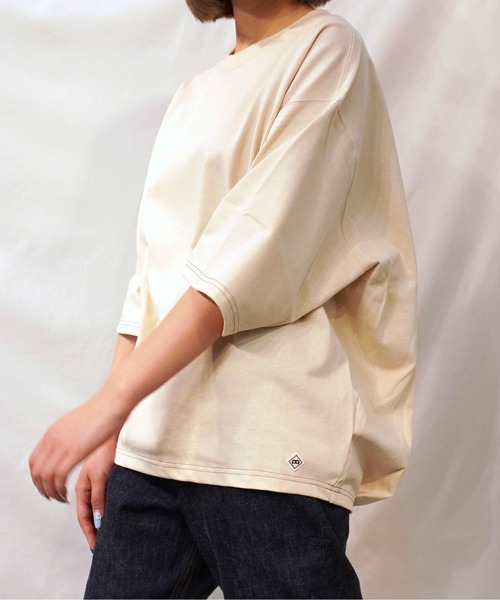 BROOKLYN OVERALL(ブルックリンオーバーオール)の「ヘムタックTシャツ(Tシャツ/カットソー・レディース・オフホワイト/ベージュ/アッシュグレー/ブラウン・FREE)」の17枚目の写真