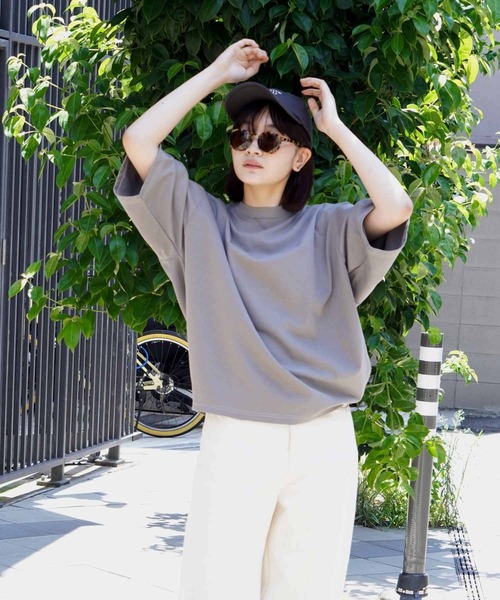 BROOKLYN OVERALL(ブルックリンオーバーオール)の「ヘムタックTシャツ(Tシャツ/カットソー・レディース・オフホワイト/ベージュ/アッシュグレー/ブラウン・FREE)」の15枚目の写真