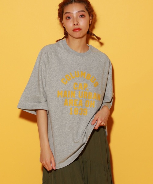 PBLIM（ページボーイリム）の「PBLIM/ラグランカレッジスウェット（スウェット・レディース・グレー/ライトベージュ/ネイビー・MEDIUM/LARGE）」の2枚目の写真