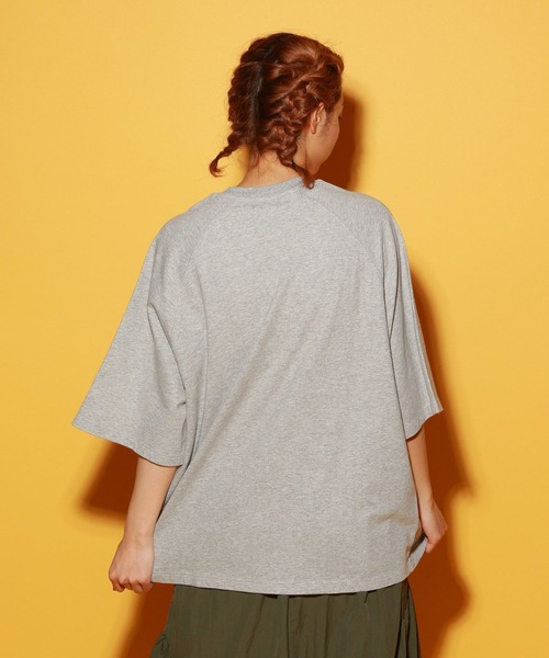 PBLIM（ページボーイリム）の「PBLIM/ラグランカレッジスウェット（スウェット・レディース・グレー/ライトベージュ/ネイビー・MEDIUM/LARGE）」の20枚目の写真